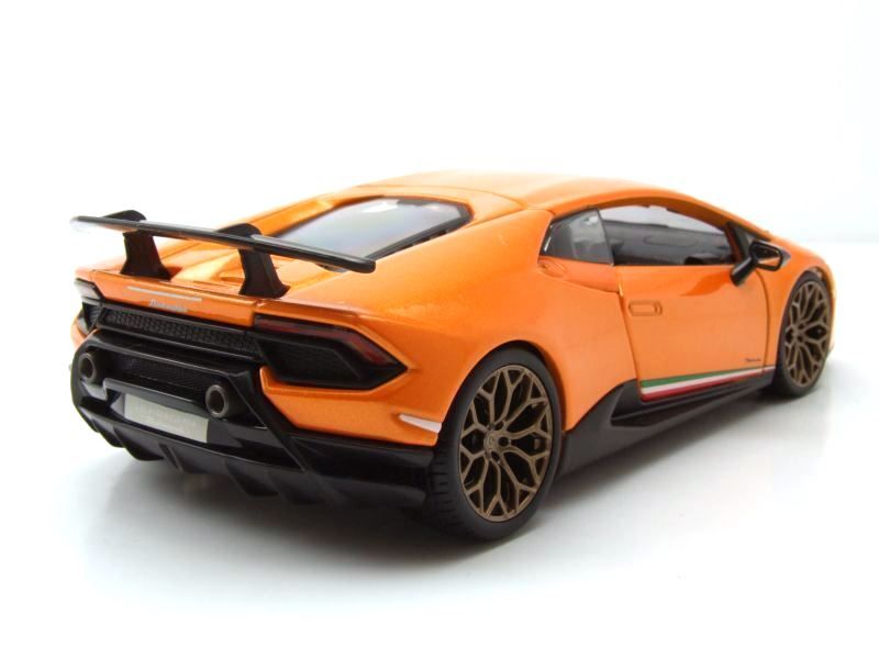 Lamborghini Huracan Performante 2017 orange metallic 1:24 Bburago