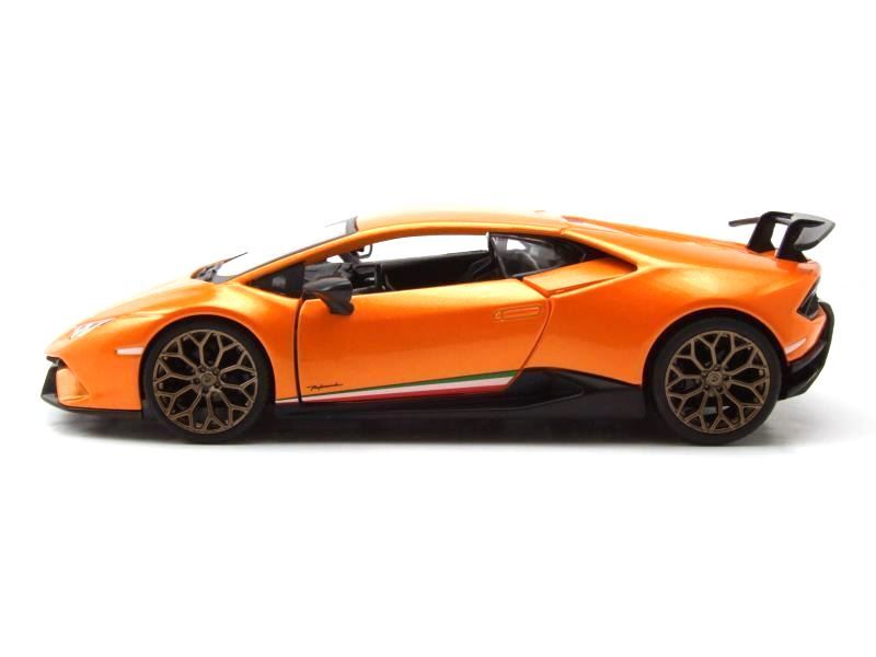 Lamborghini Huracan Performante 2017 orange metallic 1:24 Bburago