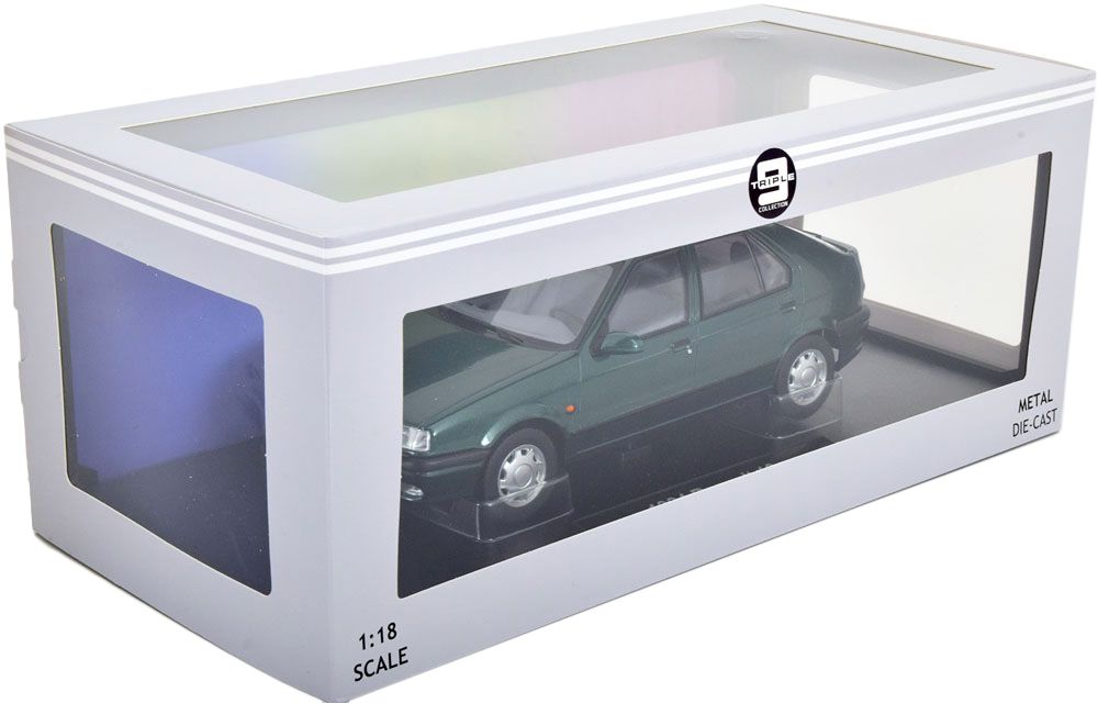 Renault 19 1994 british green metallic 1:18 Triple9 Collection