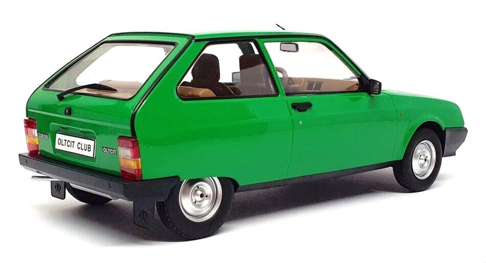 Oltcit Club 1990 green/beige interior 1:18 Triple9 Collection