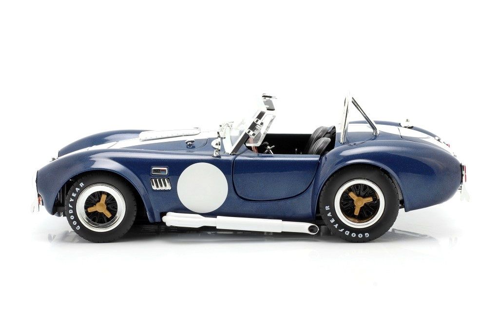 Shelby Cobra 427 S/C 1965 blue 1:18 Shelby Collectibles