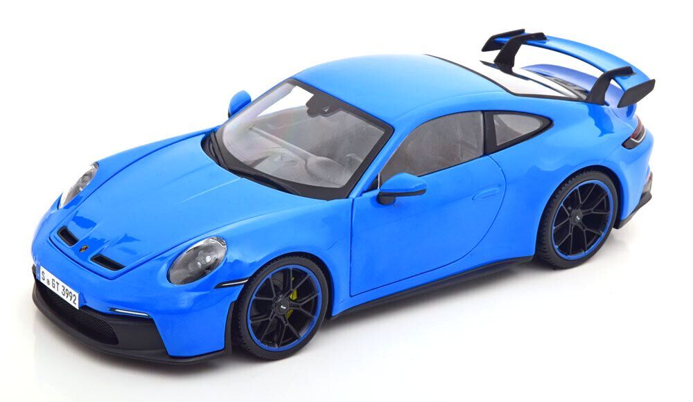 Porsche 911 GT3 2022 blue 1:18 Maisto