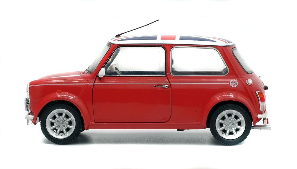Mini Cooper Sport 1997 red 1:18 Solido
