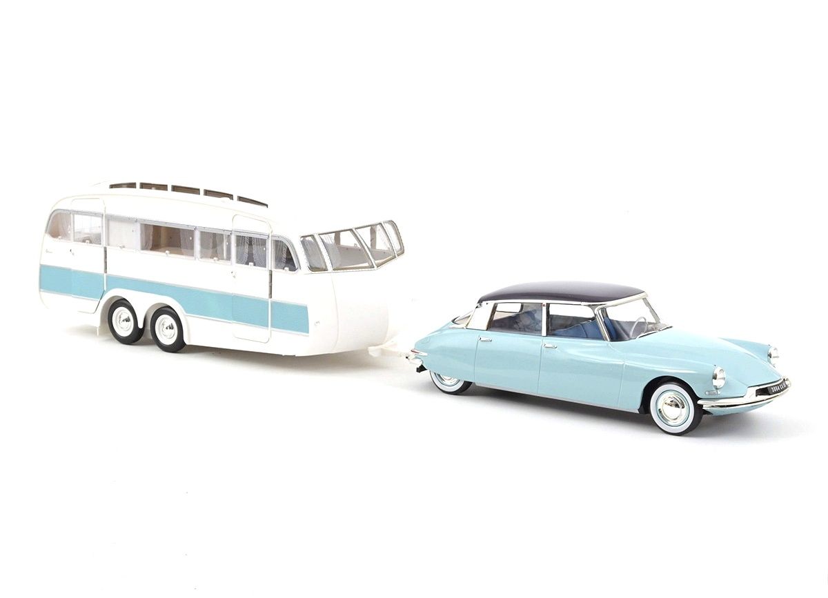 Citroën DS 19 1959 + Caravan bleu nuage/white 1:18 Norev