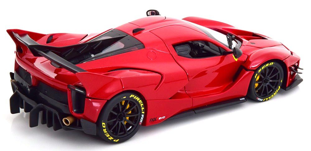 Ferrari FXX-K EVO Hybrid 6.3 V12 1050hp 2018 red metallic 1:18 Bburago