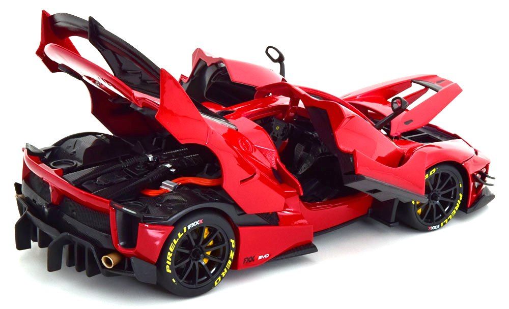 Ferrari FXX-K EVO Hybrid 6.3 V12 1050hp 2018 red metallic 1:18 Bburago