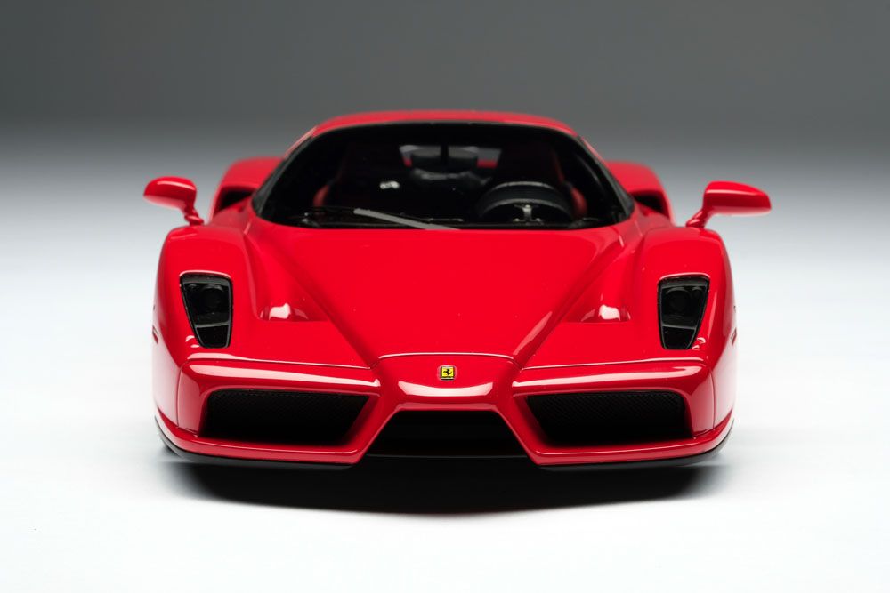 Ferrari Enzo 2002 red 1:18 Amalgam