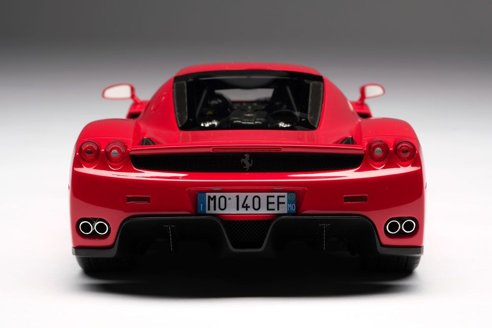 Ferrari Enzo 2002 red 1:18 Amalgam