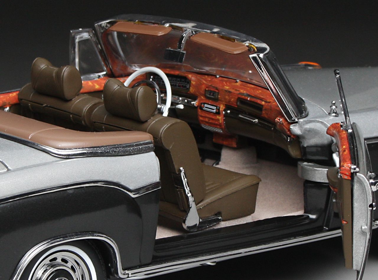 Mercedes-Benz 220 SE Cabriolet W128 1960 grey/dark grey 1:18 Sun Star