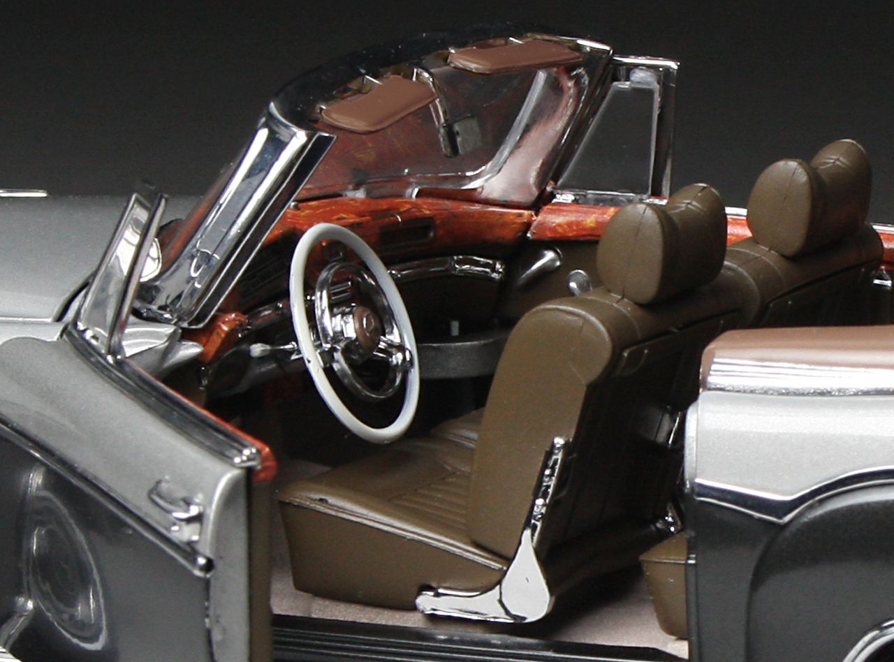 Mercedes-Benz 220 SE Cabriolet W128 1960 grey/dark grey 1:18 Sun Star