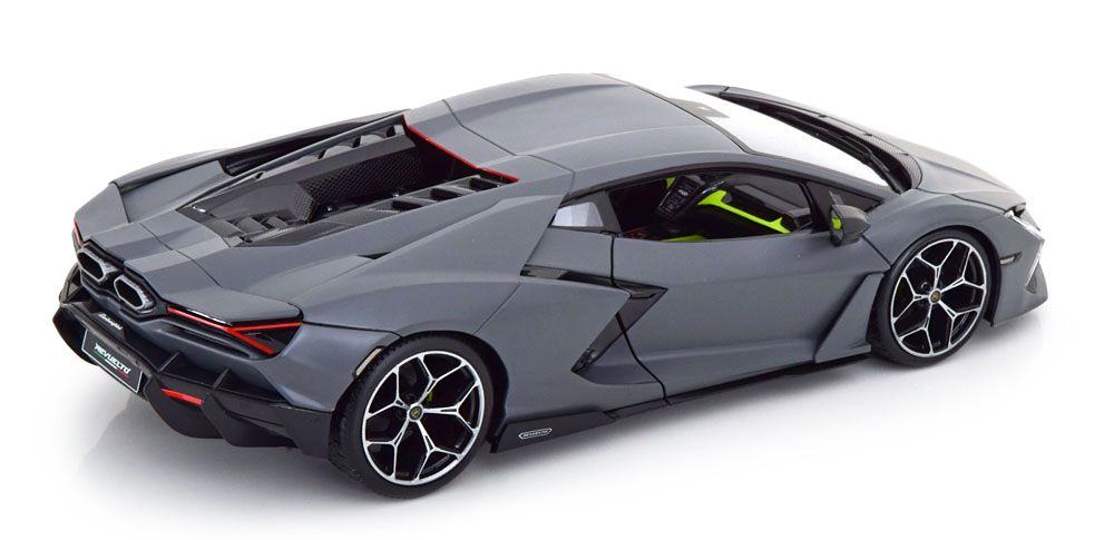 Lamborghini Revuelto 2023 grey 1:18 Maisto