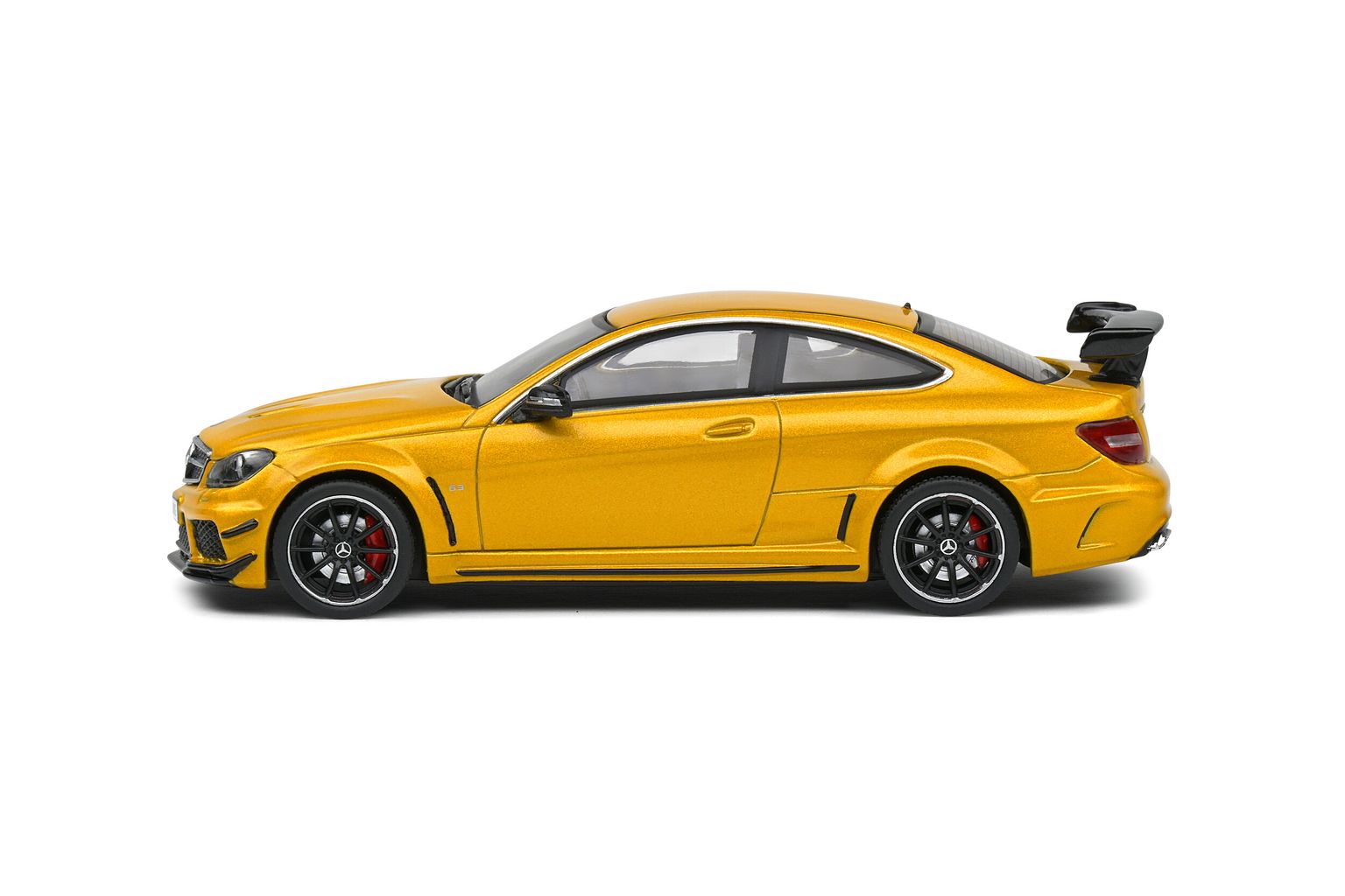 Mercedes-Benz C-Class C63 6.3 V8 AMG Black Series 2012 solarbeam yellow 1:43 Solido