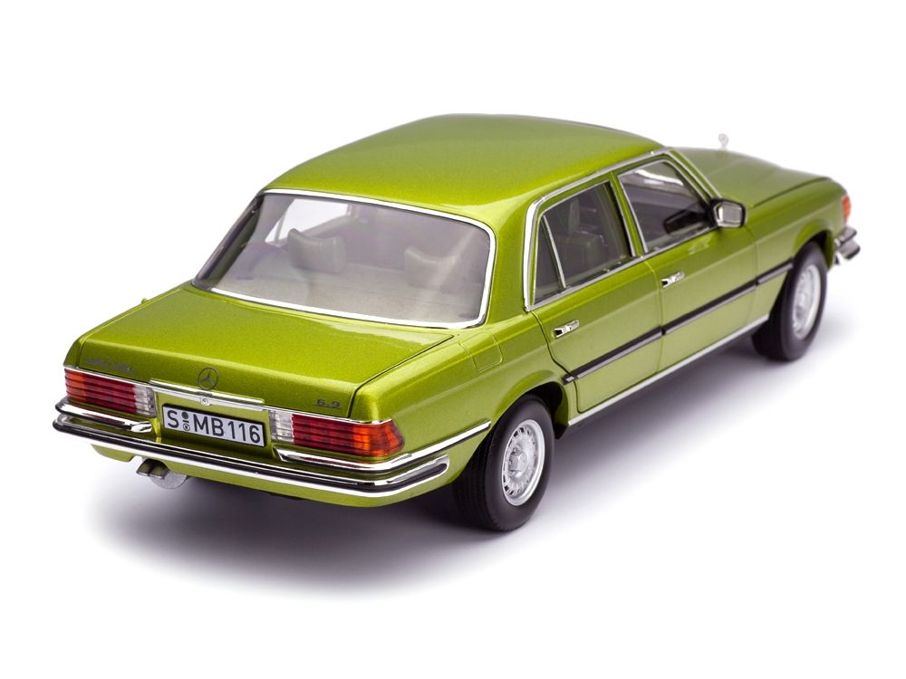 Mercedes-Benz 450 SEL 1976-1980 green 1:18 Norev
