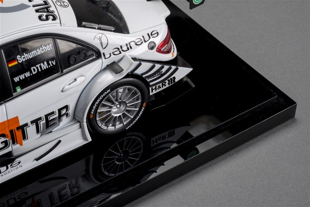 Detroit Deluxe vitrine 1:18 Atlantic
