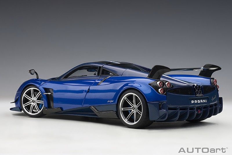 Pagani Huyara BC 2016 blue Francia/carbon 1:18 AUTOart