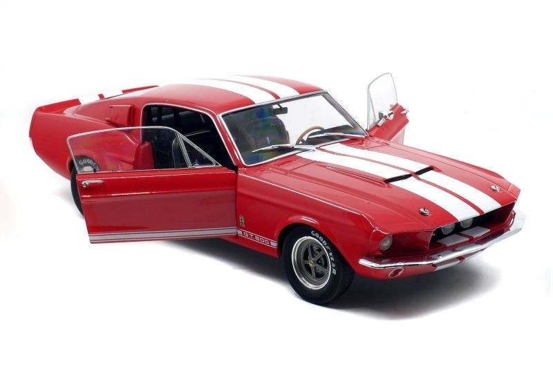 Shelby Mustang GT 500 red 1:18 Solido