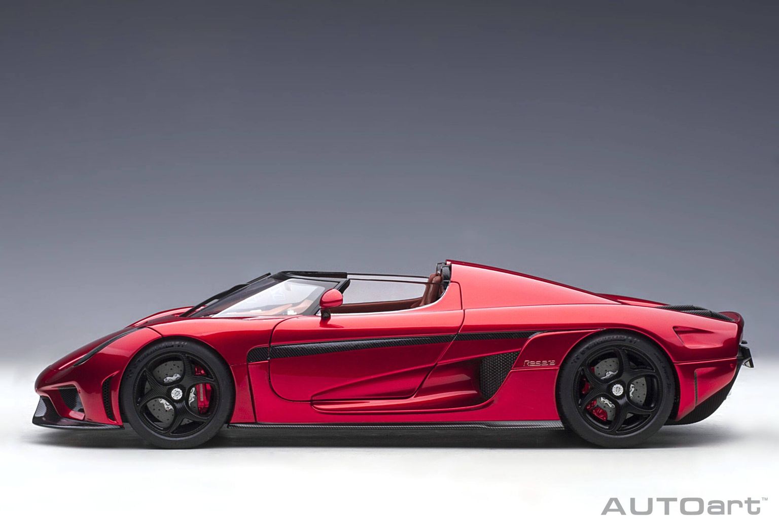 Koenigsegg Regera 2016 candy red 1:18 AUTOart