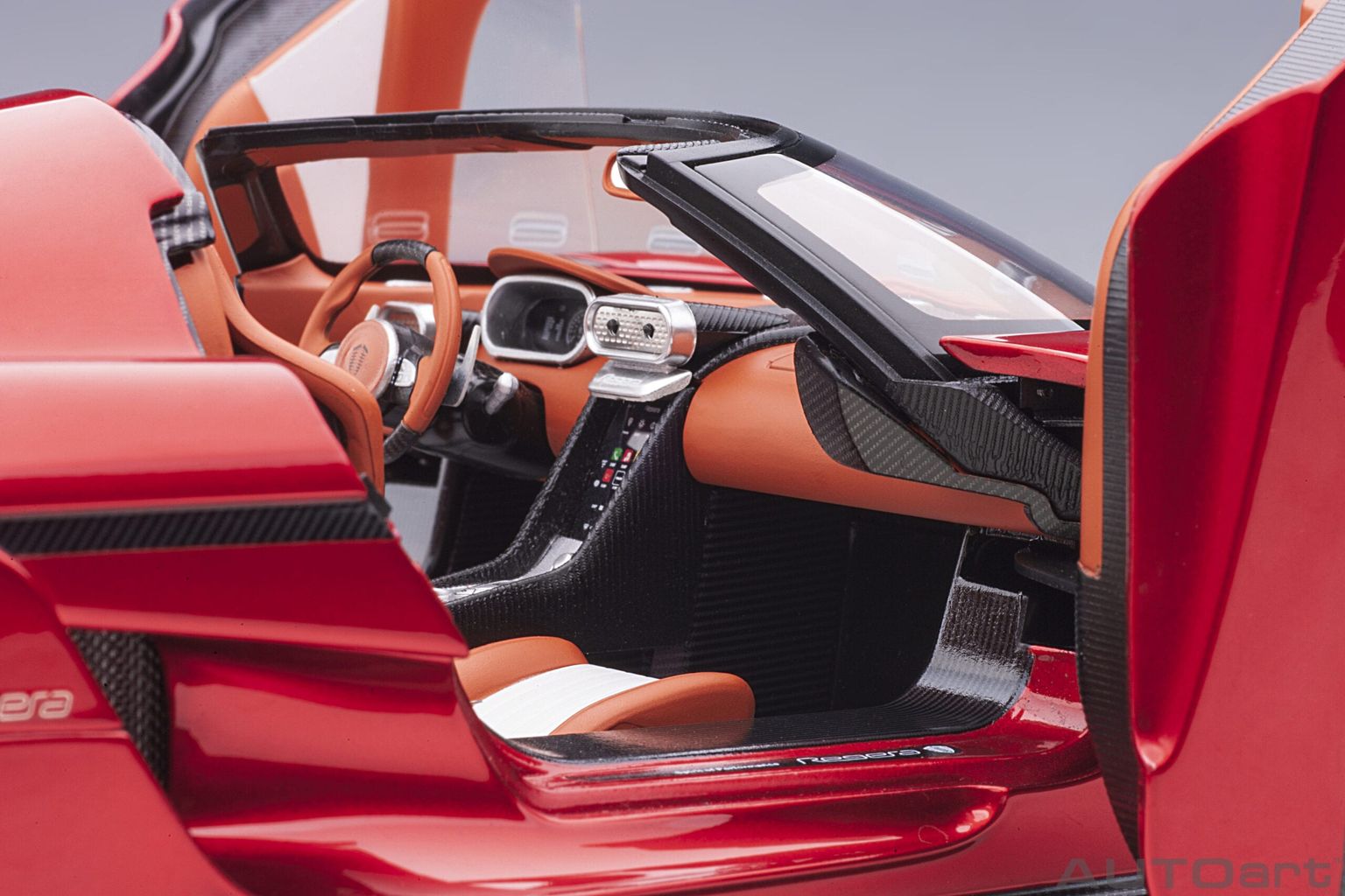 Koenigsegg Regera 2016 candy red 1:18 AUTOart