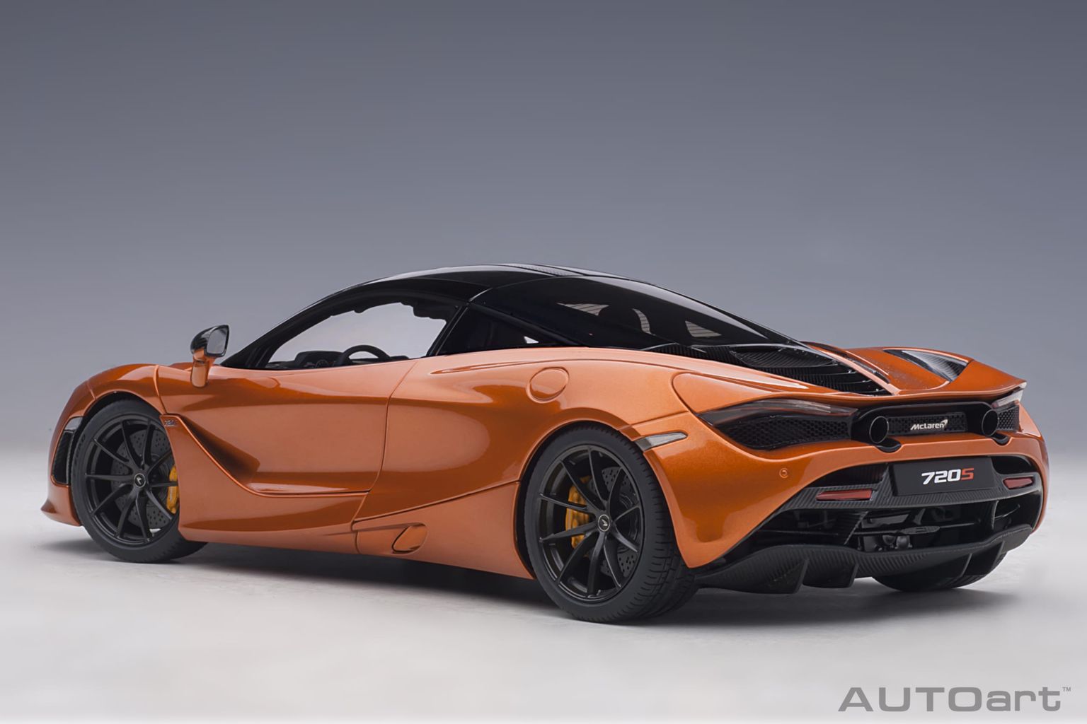 McLaren 720S 2017 azores orange 1:18 AUTOart