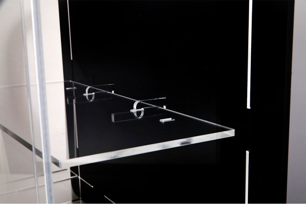 Multicase 4x1: vitrína pro 4 modely 1:18 Atlantic