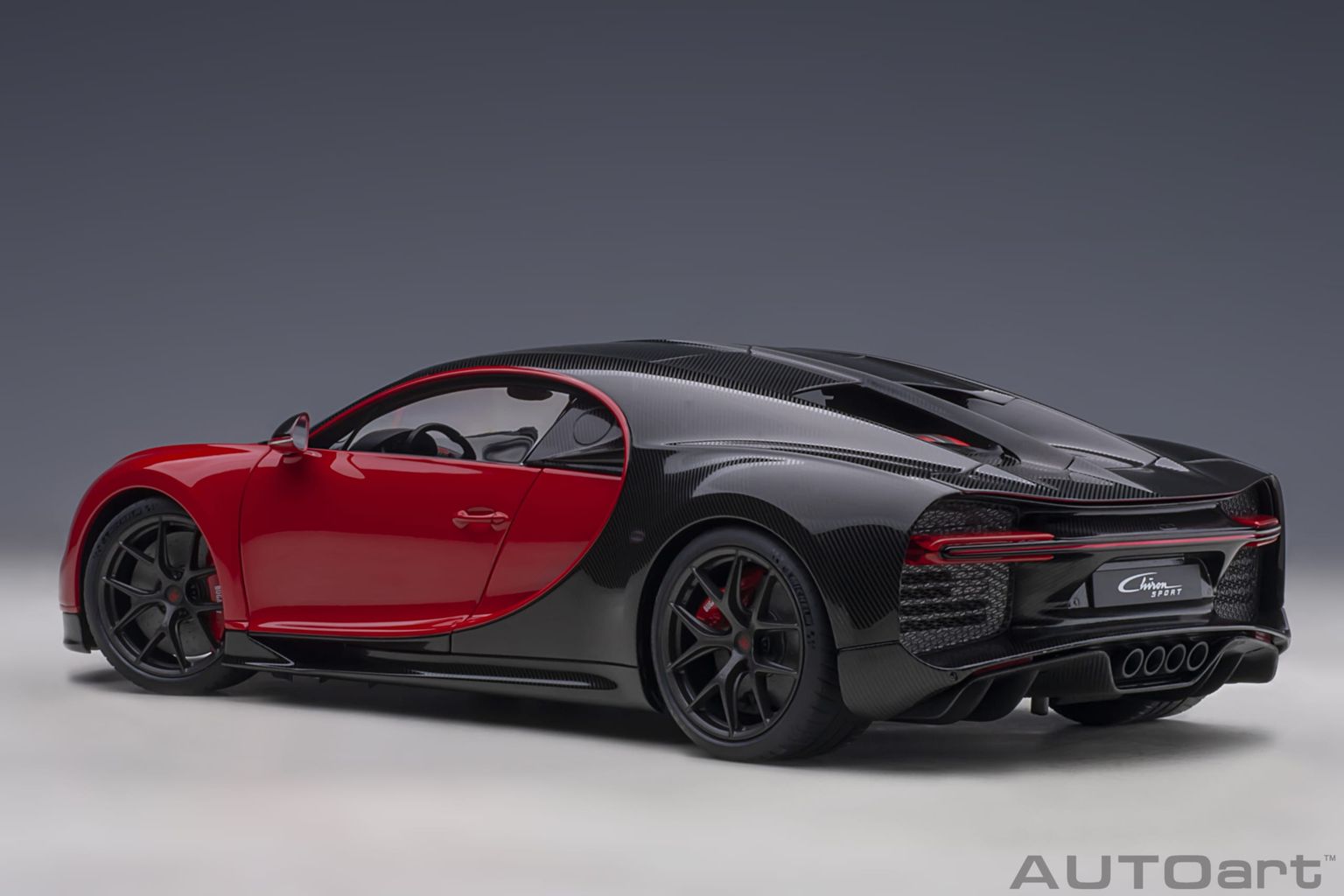 Bugatti Chiron Sport 2019 italian red/carbon 1:18 AUTOart