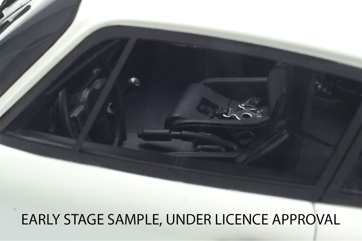 Porsche 911 SC RS 1984 Grand Prix white 1:18 GT Spirit