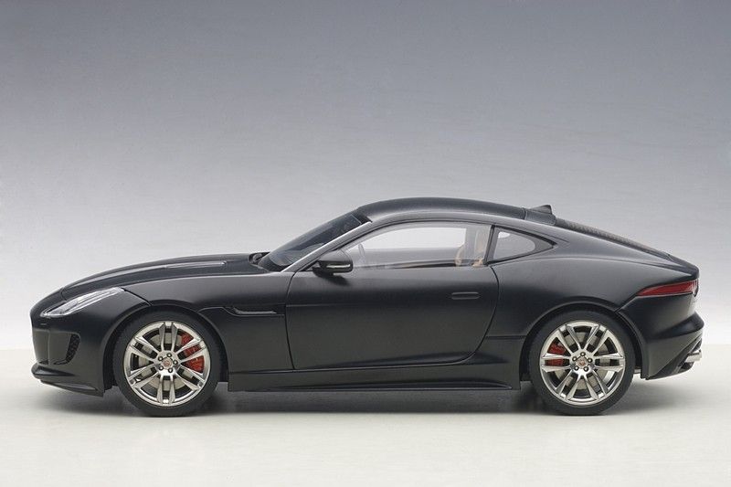 Jaguar F Type R Coupe 2015 matt black 1:18 AUTOart