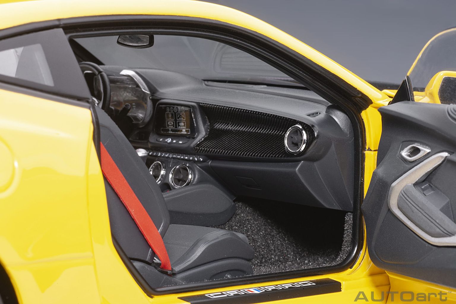 Chevrolet Camaro ZL1 Coupe 2017 bright yellow 1:18 AUTOart