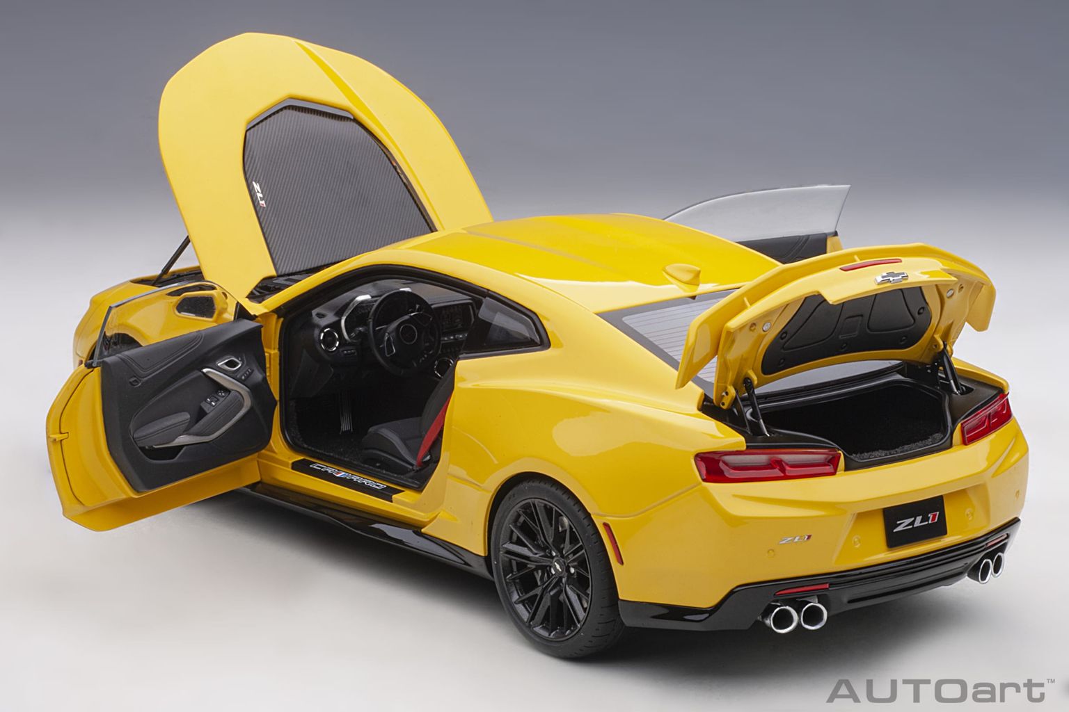 Chevrolet Camaro ZL1 Coupe 2017 bright yellow 1:18 AUTOart