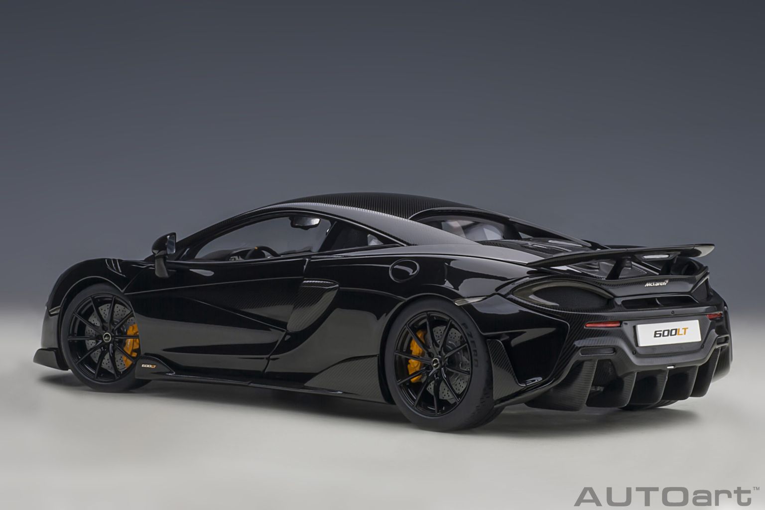 McLaren 600LT 2019 onyx black 1:18 AUTOart