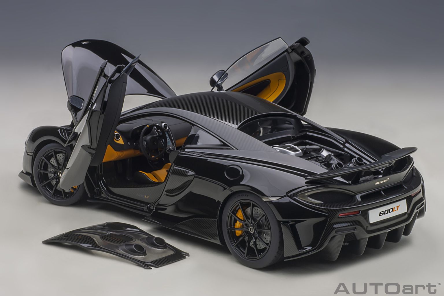 McLaren 600LT 2019 onyx black 1:18 AUTOart