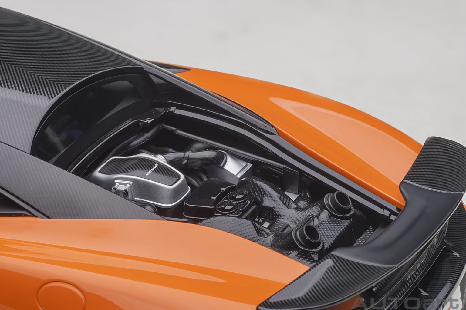 McLaren 600LT 2019 myan orange 1:18 AUTOart