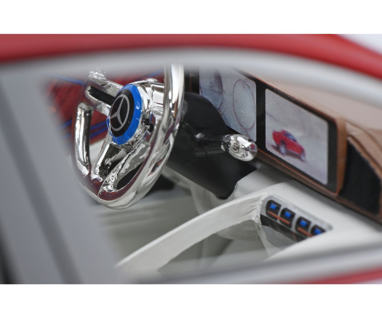 Mercedes-Maybach Vision Ultimate Luxury 1:18 Schuco