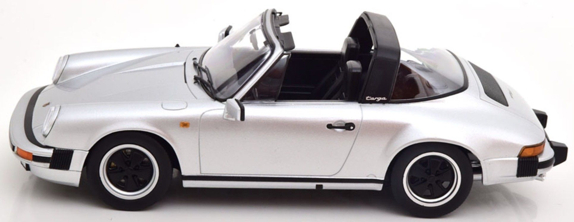 Porsche 911 SC Targa 1983 with Extra Hard Top silver 1:18 KK Scale