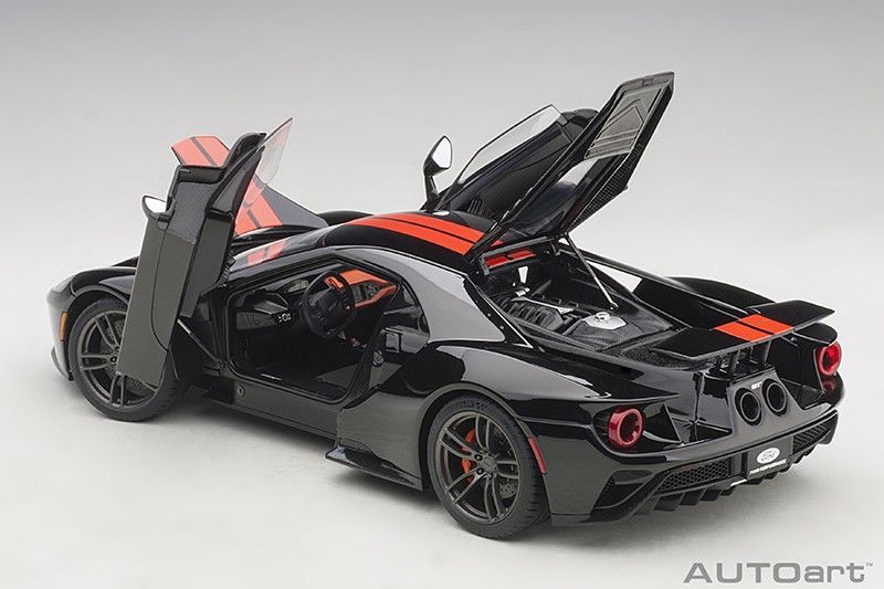 Ford GT 2017 black/orange stripes 1:18 AUTOart