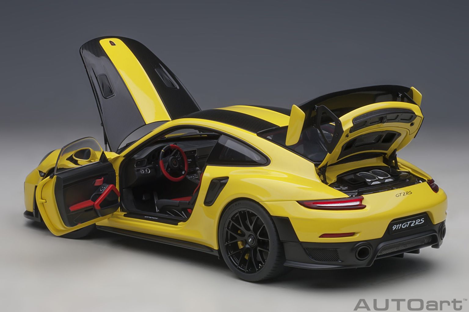 Porsche 911 GT2RS 2017 Weissach Package racing yellow 1:18 AUTOart