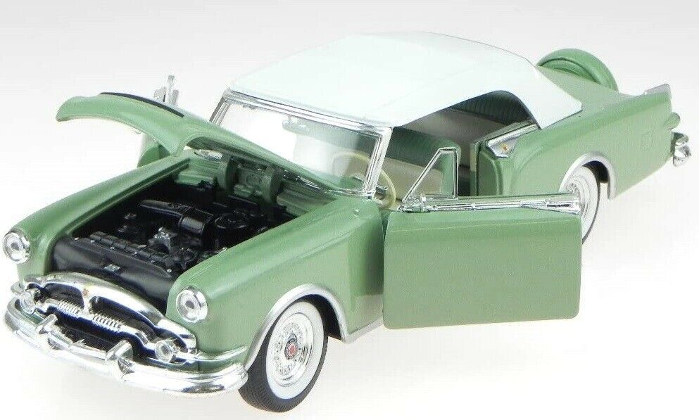 Packard Carribean with closed soft top 1953 green 1:24 Welly