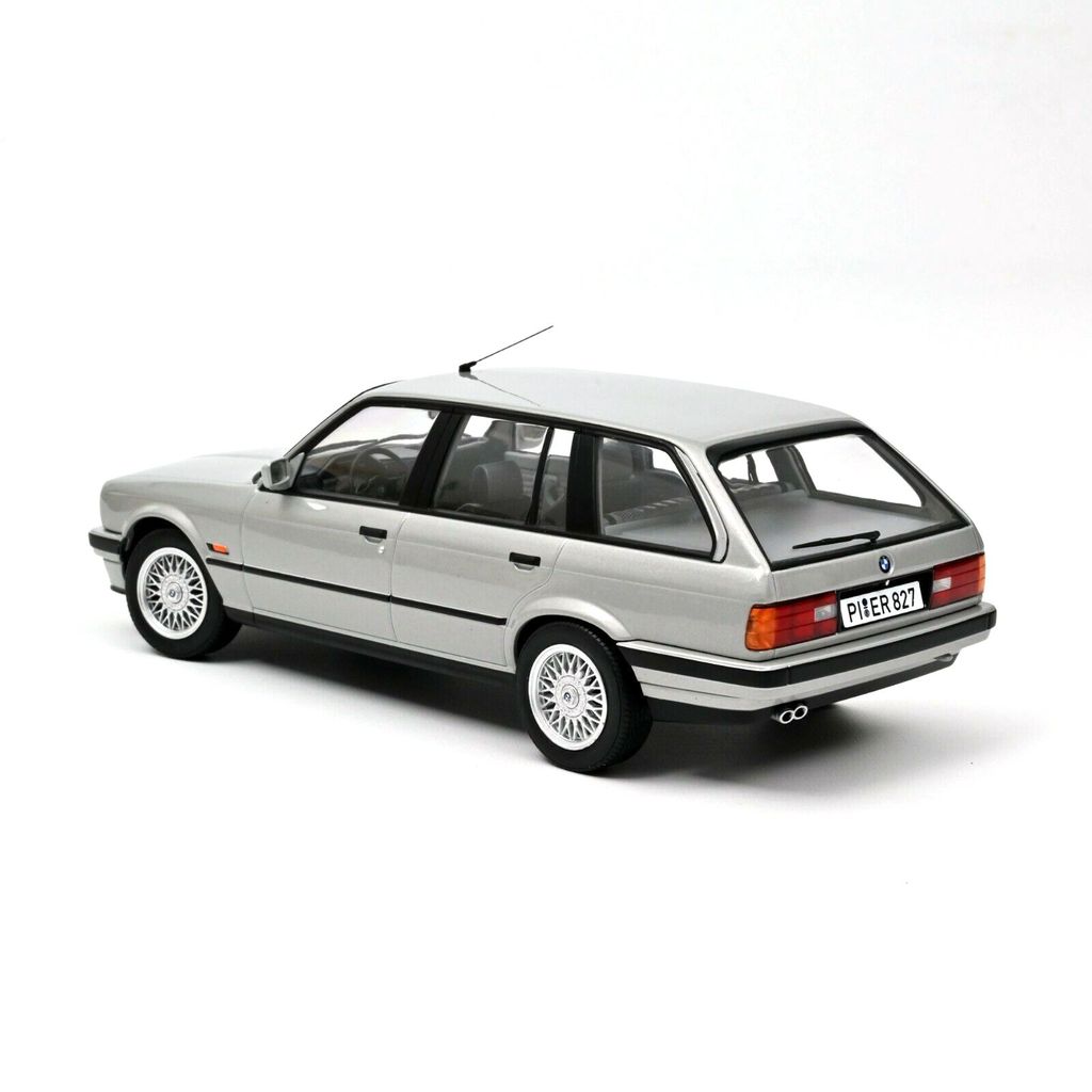 BMW 325i Touring 1991 silver 1:18 Norev
