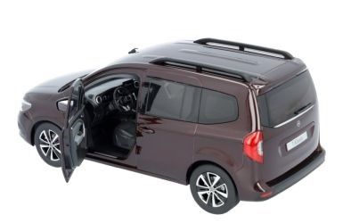 Mercedes-Benz T-Class 2022 rubin red 1:18 NZG