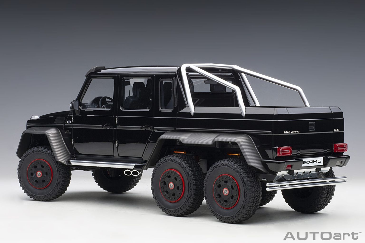 Mercedes-Benz G-Class G63 V8 AMG 6X6 2013 black 1:18 AUTOart