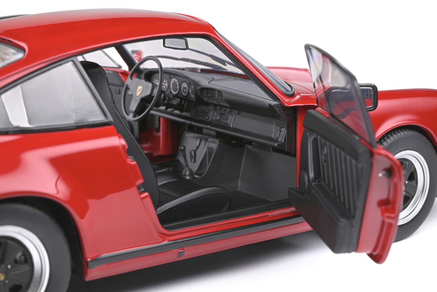Porsche 911 3.2 Carrera 1977 red 1:18 Solido