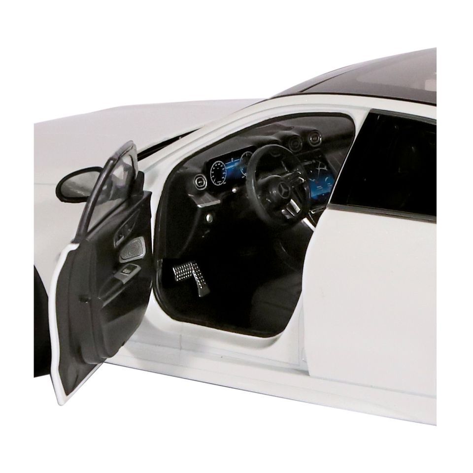 Mercedes-Benz C-Class Opalithwhite bright 1:18 NZG