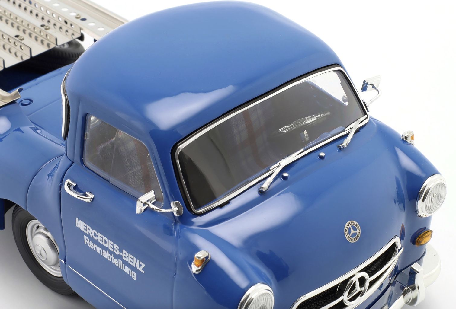 Mercedes-Benz Renntransporter *The Blue Wonder* Mercedes Rennsportabteilung 1955 1:18 Werk83