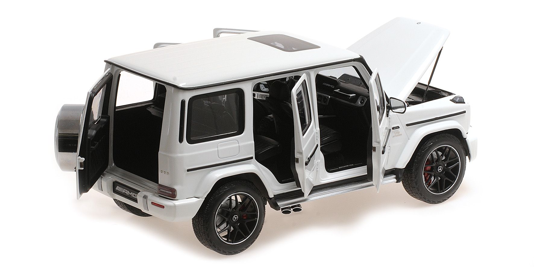 Mercedes-AMG G63 2018 white 1:18 Minichamps