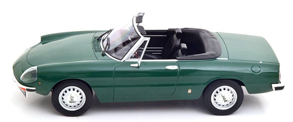 Alfa Romeo 2000 Spider 1978 green 1:18 Norev 