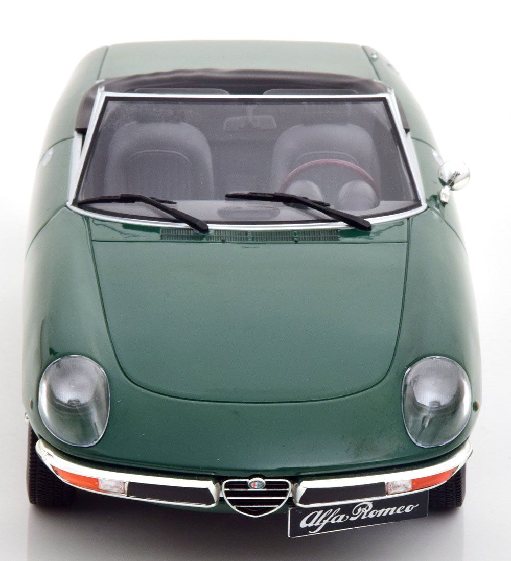 Alfa Romeo 2000 Spider 1978 green 1:18 Norev 