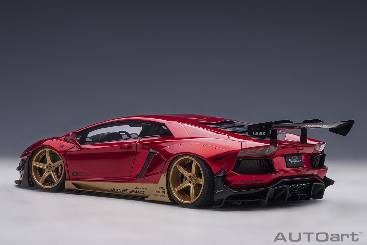 Lamborghini Aventador Liberty Walk 2018 hyper red/gold accents 1:18 AUTOart