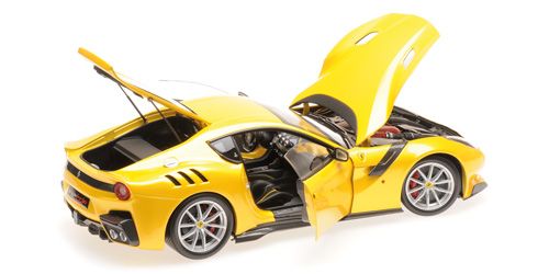 Ferrari F12 TDF giallo tri-strato 1:18 B.B.R. 