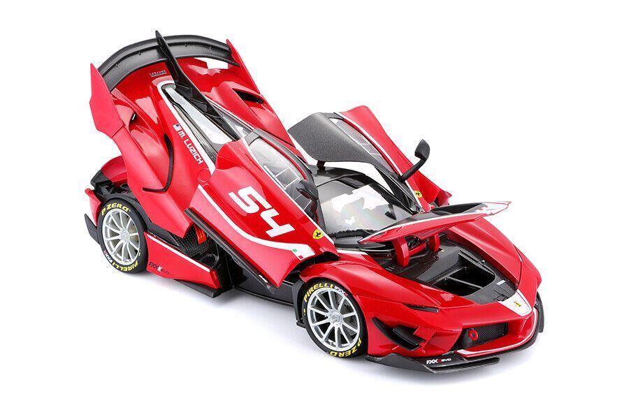Ferrari FXX K Evoluzione #54 1:18 Bburago