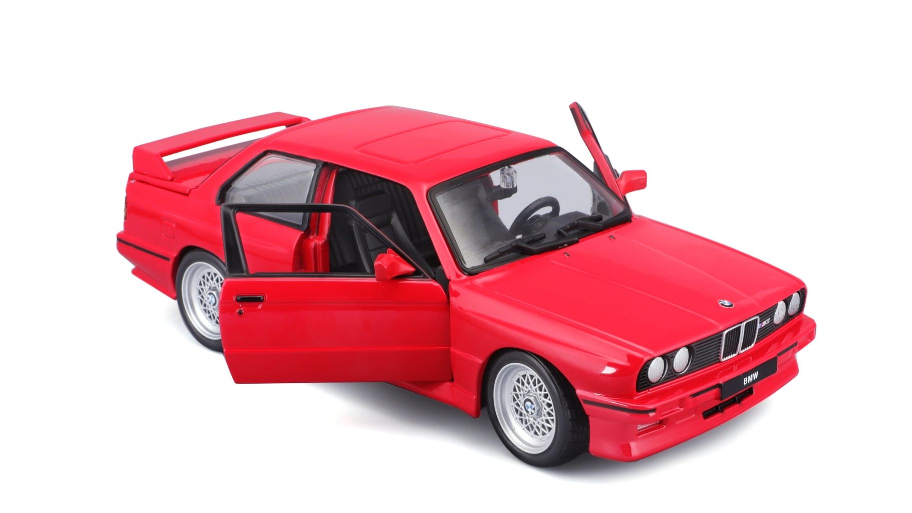 BMW M3 (E30) 1988 red 1:24 Bburago